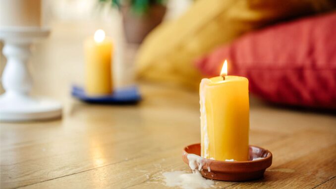 how to remove candle wax from wood